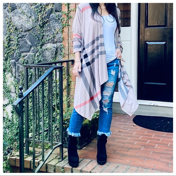 ✨LAST ONE✨Designer Plaid chic open draped cardigan - Picture 9 of 12